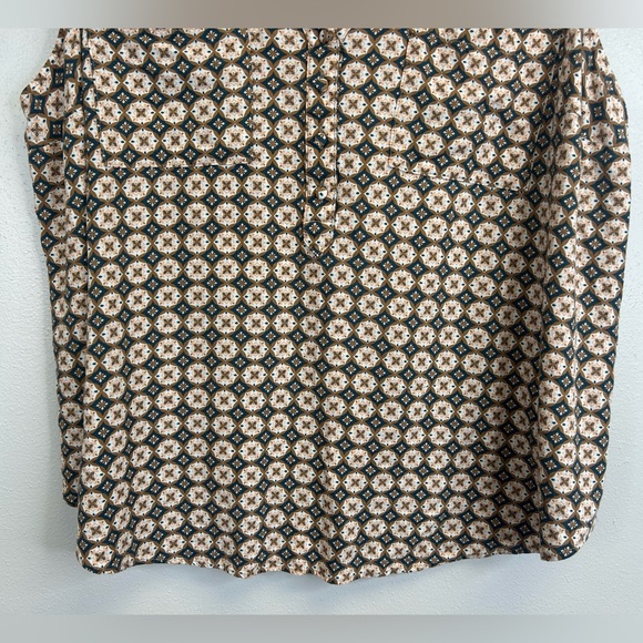 Torrid 2X Geometric Print Sleeveless Tank Top Pockets Vneck Brown Blue Travel - Picture 5 of 13